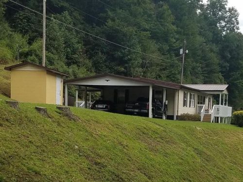 1352 Bobcat Rd, Grundy, VA 24614-6937