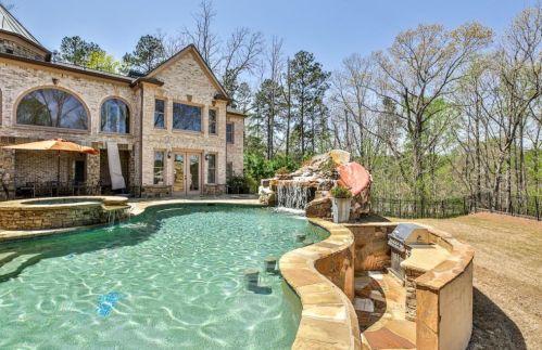 360 Cameron Ridge Dr, Atlanta GA  30328-4710 exterior