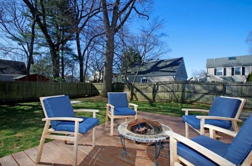 96 Regent Ter, Milford, CT 06460-4952
