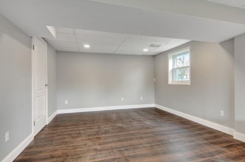 2225 Coldspring Rd, Crown Point IN  46307-9335 exterior