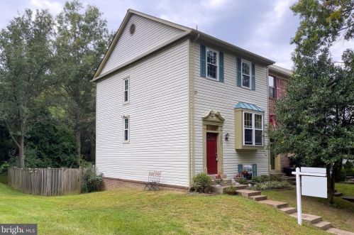 5773 Devon Ln, Springfield, VA 22015-3141