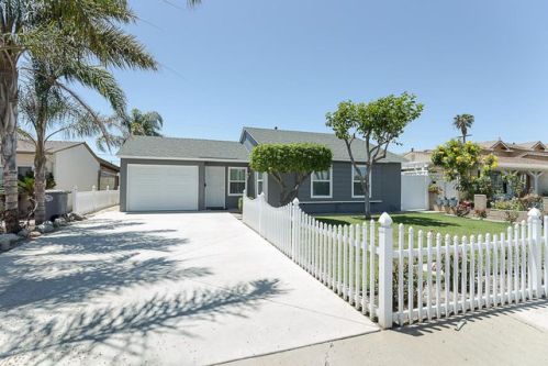 1431 Valley Park Dr, Oxnard, CA 93033-3232