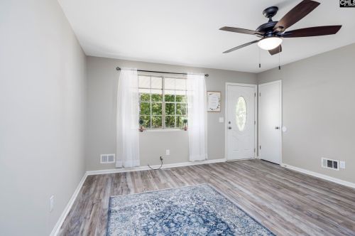 3230 Mcintosh Ave, Cayce-West Columbia, SC 29172-1426
