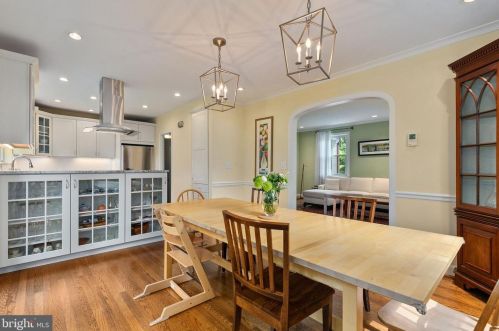 1516 Live Oak Dr, Silver Spring MD 20910-1543 exterior