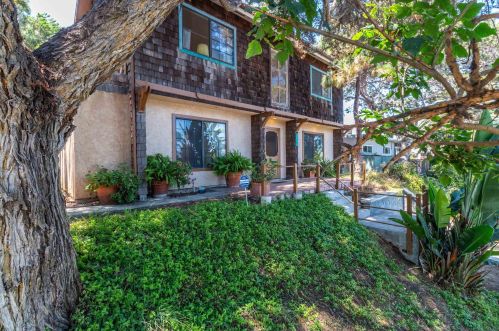 1058 3rd St, Encinitas, CA 92024-5012