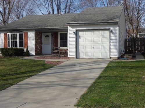 20457 Acorn Ridge Dr, Frankfort, IL 60423-8150