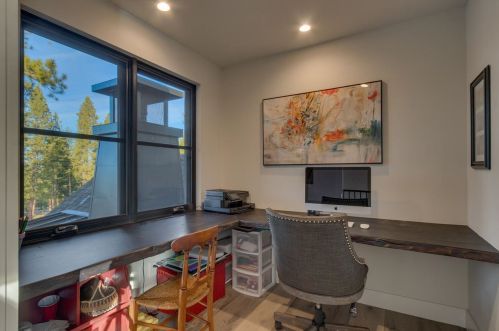 377 James Mciver, Truckee CA  96161-5176 exterior