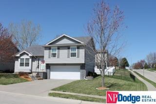3002 Jason St, Bellevue, NE 68123-2288