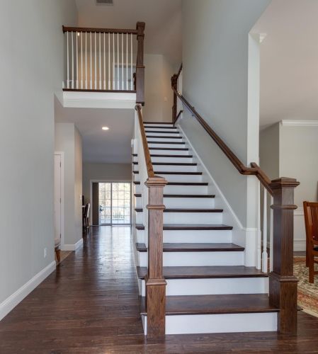 12 Alexander Rd, Londonderry, NH 03053-2627
