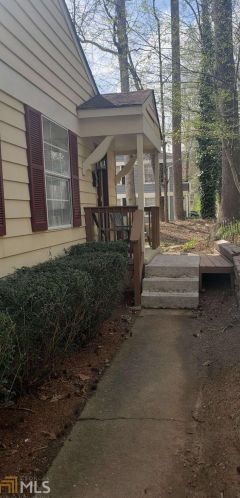 1317 Surrey Ln, Marietta, GA 30008-3632