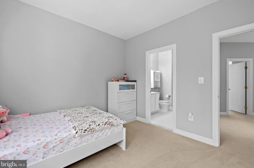 7305 Laurel Creek Ct, Springfield VA  22150-4912 exterior