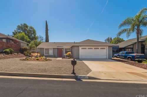 5828 El Palomino Dr, Riverside, CA 92509-7001