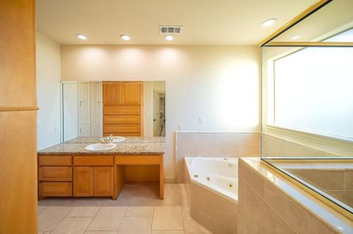 5555 State Highway 160, Whitewright TX 75491-4778 exterior