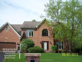2117 Camellia Ct, Naperville, IL 60565-2841