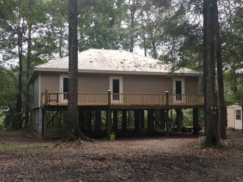 1060 Old River Rd, Oak Grove, MS 39459