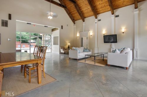 5579 High Point Ave, Atlanta GA  30342-0026 exterior