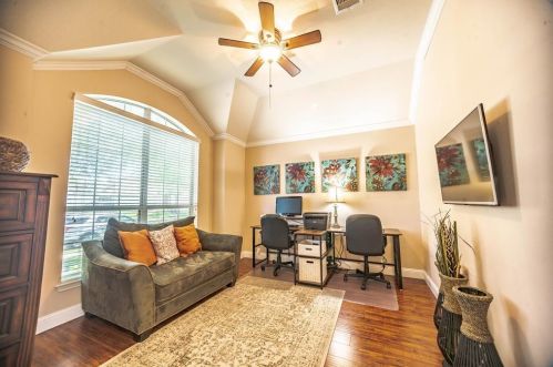 3130 Farrel Hill St, Fresno, TX 77545-7075