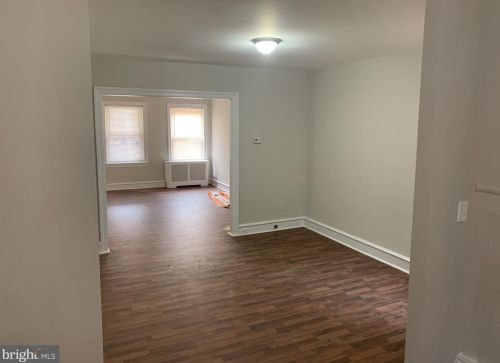 5927 4 St, Philadelphia PA 19140-2416 exterior