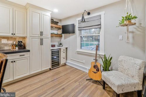 27 Lochatong Rd, Trenton NJ 08628-1608 exterior