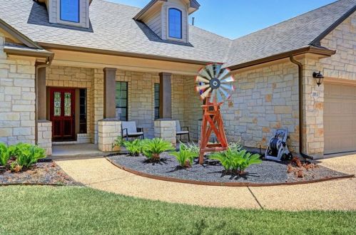118 Pecos Ct, Georgetown, TX 78628-4231