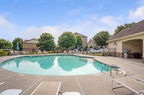 1186 Laurel Valley Ct, Buford GA  30519-8133 exterior