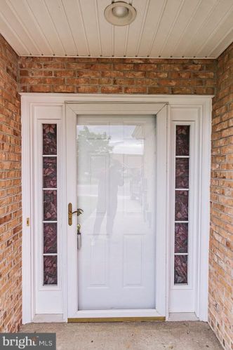 122 Brookline Dr, Charles Town, WV 25414-4056