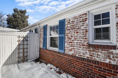 1267 Locust St, Denver CO 80207-2845 exterior