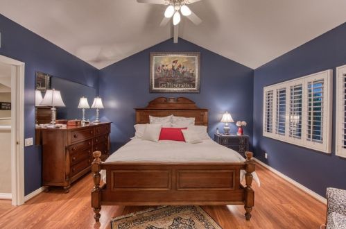 15 Alba, Irvine CA  92620-1901 exterior