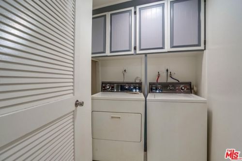 2247 20th St, Santa Monica CA  90405-1743 exterior