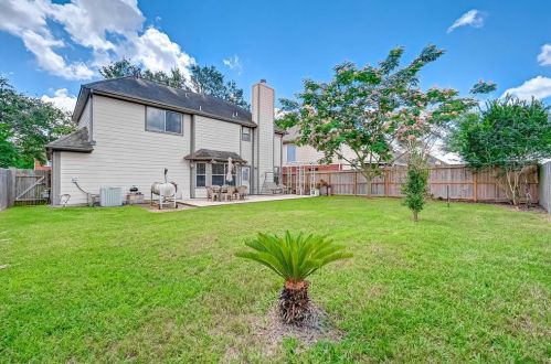 23111 Waterlily Dr, Richmond TX 77406-8616 exterior