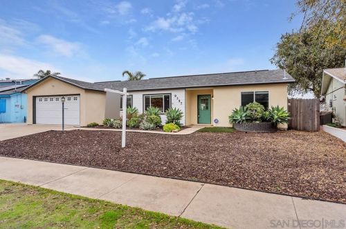 9357 Burning Tree Way, Santee, CA 92071-2302