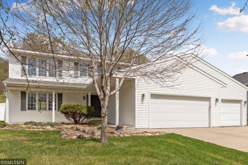 842 Balsam Ct, Pine Island, MN 55963-7634