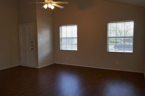 2008 Meadfoot Rd, Carrollton TX  75007-3134 exterior