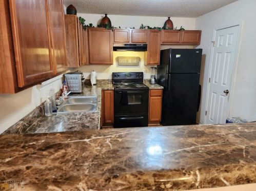 1239 Brookstone Rd, Atlanta GA  30349-6770 exterior
