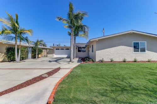 920 Fairview St, Anaheim CA  92801-3414 exterior