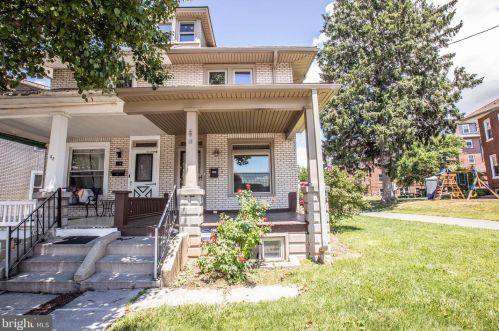 50 Walnut St, Ephrata, PA 17522-2237