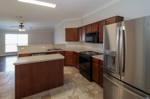 3405 Charing Cross Rd, Midlothian TX  76065-8725 exterior
