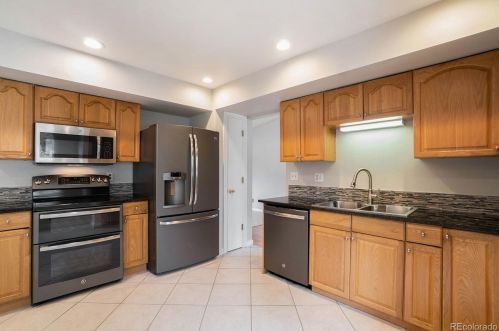 6218 Euclid Ave, Englewood, CO 80111-4309