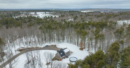 16 Summer Ln, Gray, ME 04039-7769