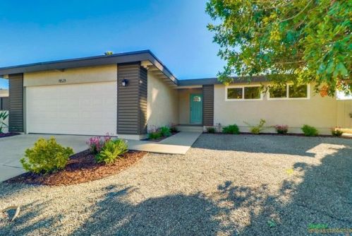 8521 Carlton Oaks Dr, Santee, CA 92071-2212