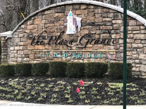 2210 Falston Cir, Old Bridge, NJ 08857-3597