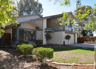 4605 Waverly Rd, Oceanside, CA 92056-4916