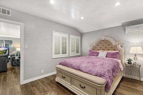 511 Baker St, Anaheim CA  92804-2225 exterior