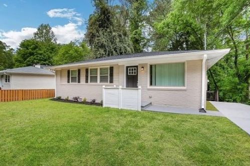 3575 Fairburn Pl, Atlanta GA  30331-1419 exterior