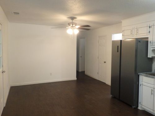 130 Cornell Dr, Ladson SC  29456-6214 exterior
