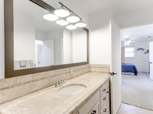 5000 Stacey Ave, Fort Worth TX  76132-1627 exterior