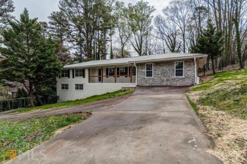 2272 Woodridge Dr, Marietta, GA 30066-5334