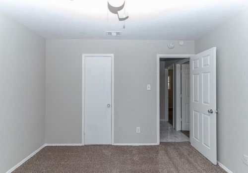 6709 Plantation Rd, Fort Worth TX  76140-1222 exterior