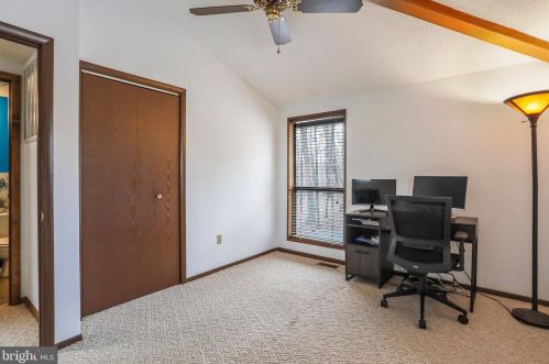 208 Pathfinder Ln, Hedgesville WV  25427-6160 exterior