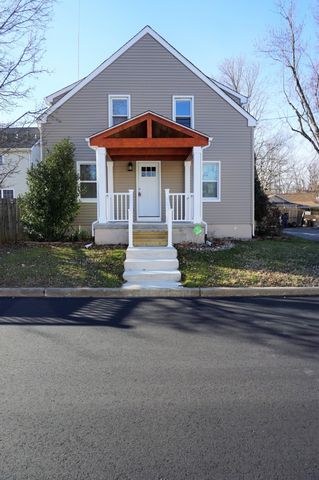 34 Landover Rd, Trenton, NJ 08648-3424